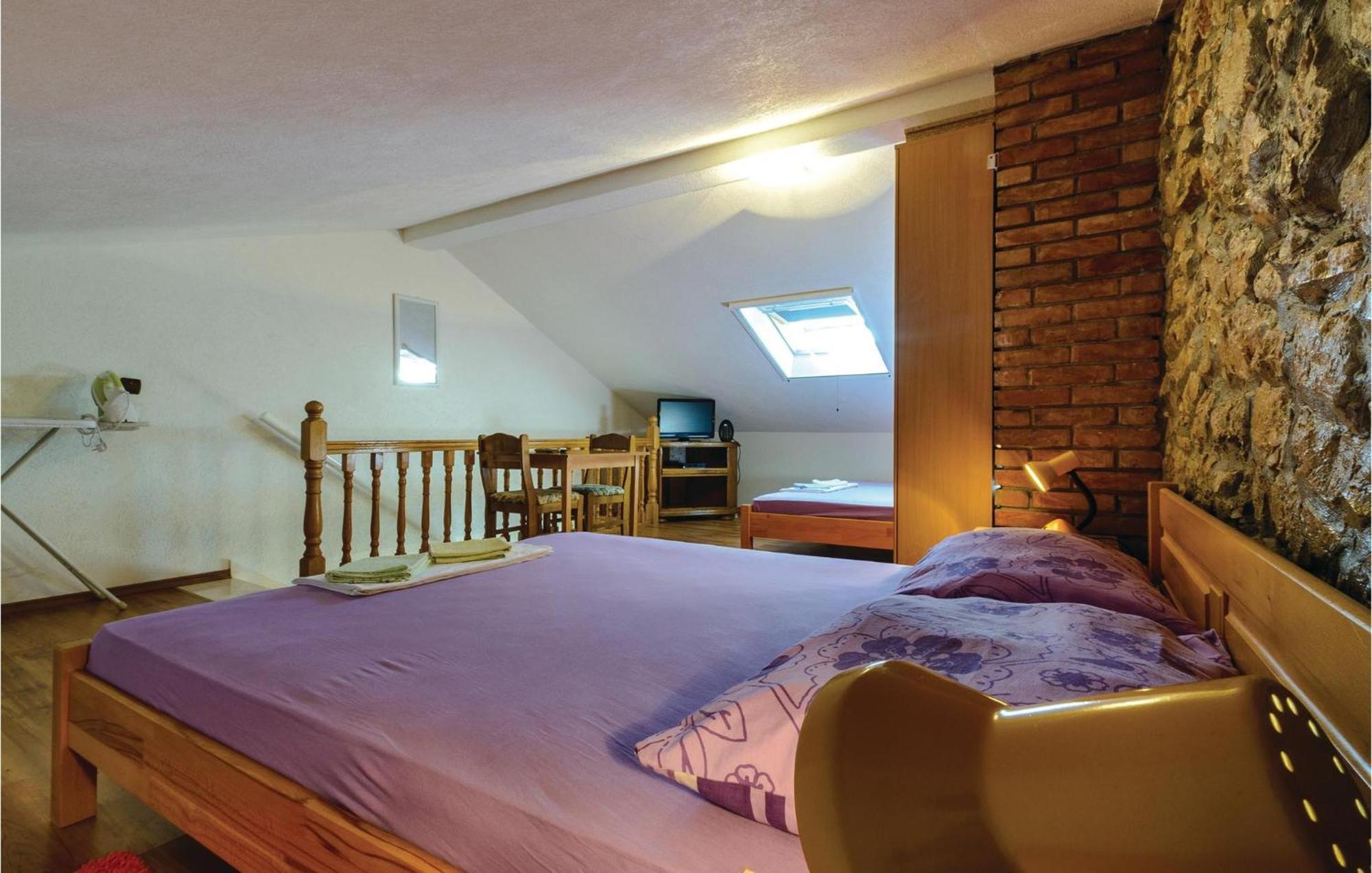 1 Bedroom Gorgeous Home In Slivno Klek Exterior foto
